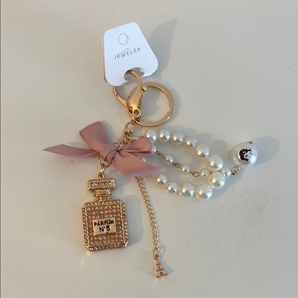 Accessories - Elegant Gold and Pink Keychain with Pearl Accents